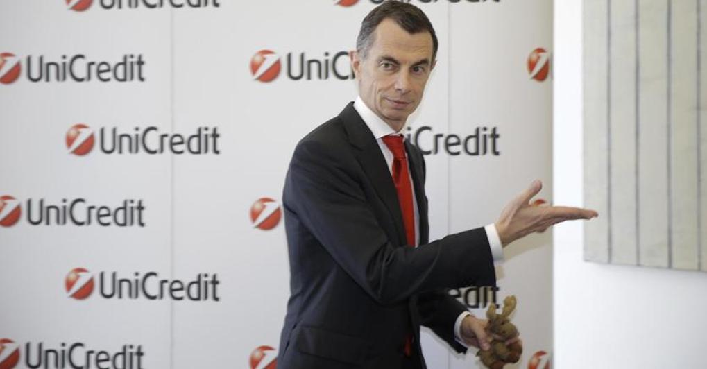 Unicredit gi Mps su con il domino dei banchieri. Ma Siena